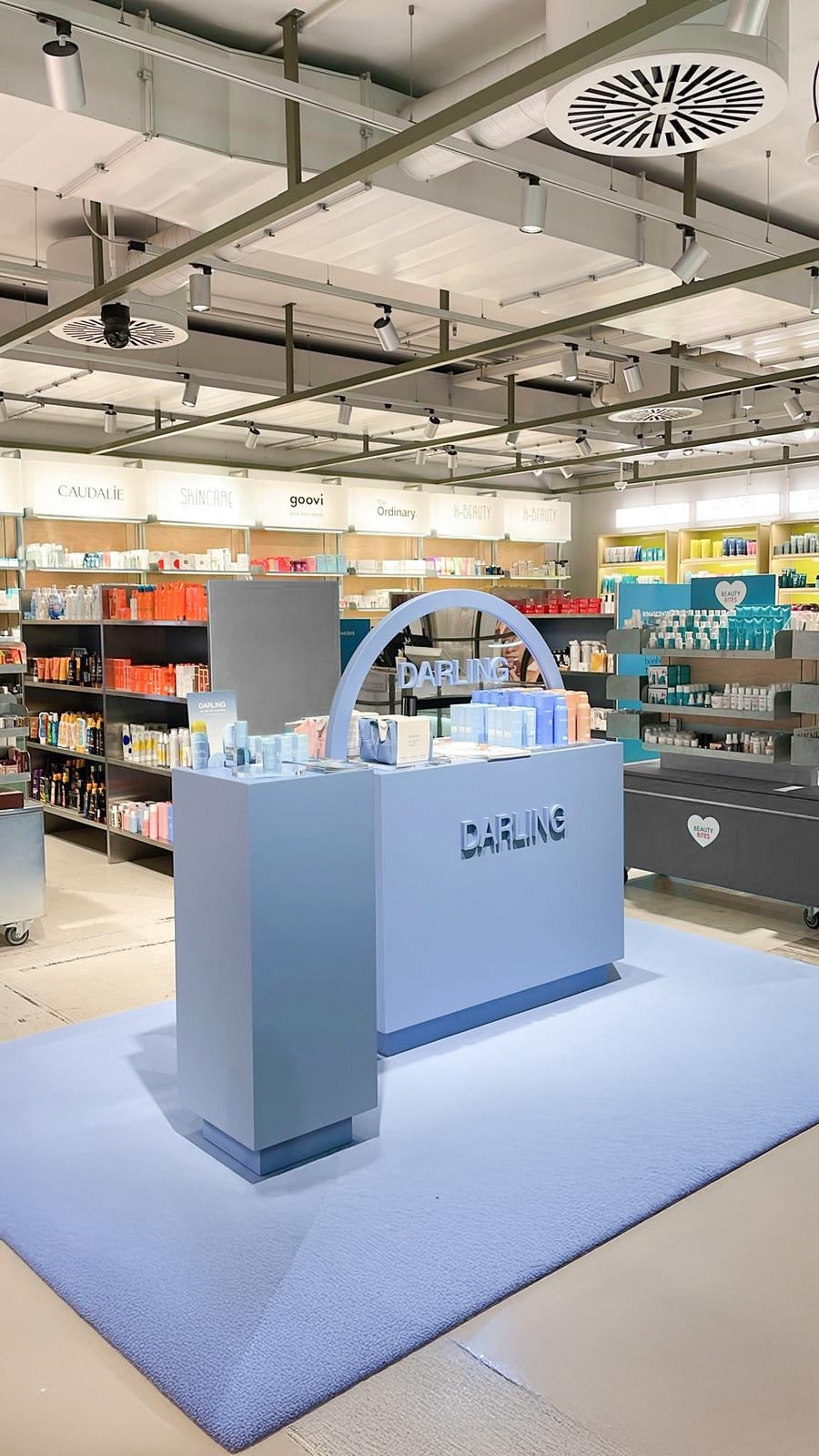 Darling Lands in Milan: A Pop-Up Celebration of Italian Summer